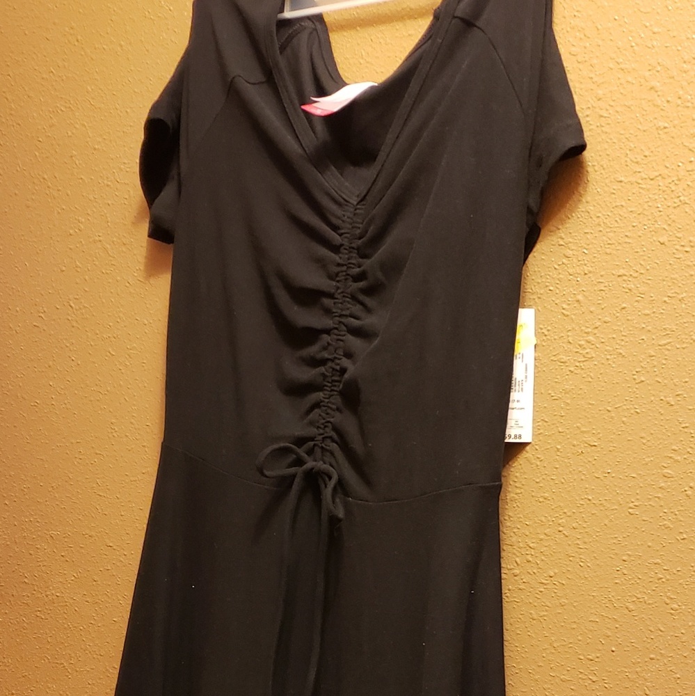All Around Dress - Picture 1 of 4